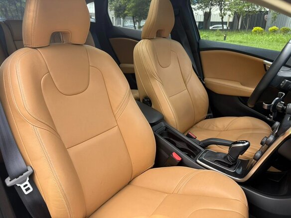 2019 Volvo V40 II Рестайлинг, голубой, 1040000 рублей - вид 16