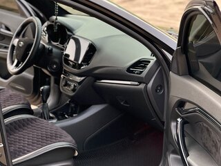 2016 Lada (ВАЗ) Vesta I, чёрный, 920000 рублей, вид 4