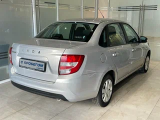 2018 Lada (ВАЗ) Granta I Рестайлинг, серебристый, 600000 рублей, вид 4