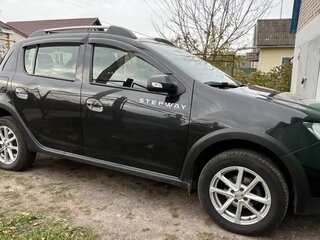 2016 Renault Sandero Stepway II, чёрный, 1250000 рублей, вид 2