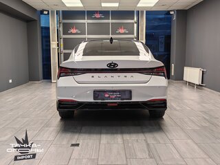2023 Hyundai Elantra VII (CN7) Рестайлинг, белый, 1750000 рублей, вид 4