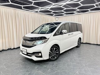 2016 Honda Stepwgn Spada V, белый, 1749000 рублей, вид 1