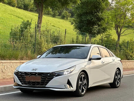 2022 Hyundai Elantra VII (CN7), белый, 1670000 рублей, вид 3