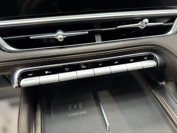 2026 Geely Monjaro I Рестайлинг 2 (China Market), зелёный, 4090000 рублей - вид 18