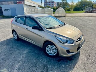 2013 Hyundai Solaris I, бежевый, 749000 рублей, вид 1