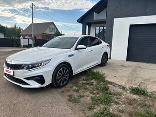 2019 Kia Optima IV Рестайлинг, белый, 1930000 рублей, вид 5