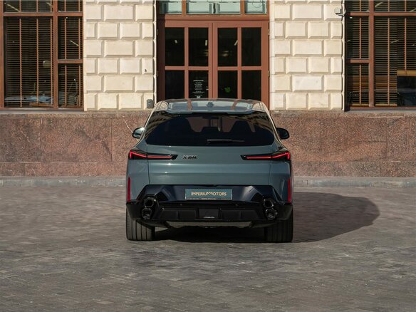 2026 BMW XM 50e, серый, 19890000 рублей - вид 10