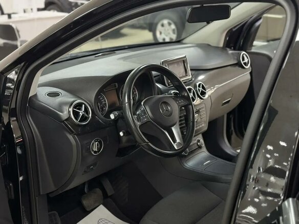 2012 Mercedes-Benz B-Класс 180 II (W246), чёрный, 795000 рублей - вид 7