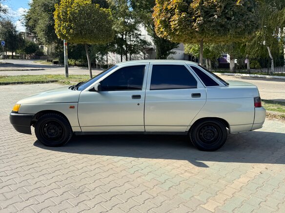 2001 Lada (ВАЗ) 2110, серебристый - вид 11