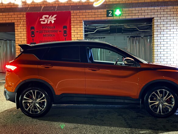 2020 Geely Coolray I, оранжевый, 1500000 рублей - вид 2