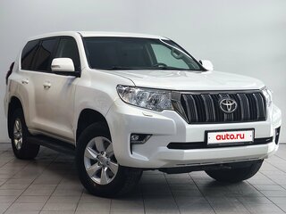 2020 Toyota Land Cruiser Prado 150 Series Рестайлинг 3, белый, 4950000 рублей, вид 3