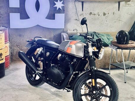 2024 Royal Enfield Continental GT, серебристый, 555000 рублей, вид 5
