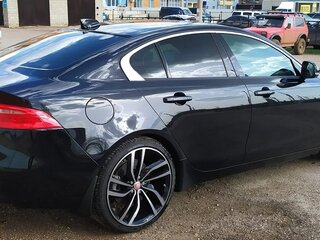 2018 Jaguar XE I, чёрный, 1800000 рублей, вид 4