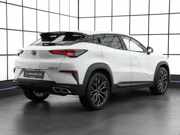 2023 Changan UNI-T I, белый, 2099000 рублей - вид 4