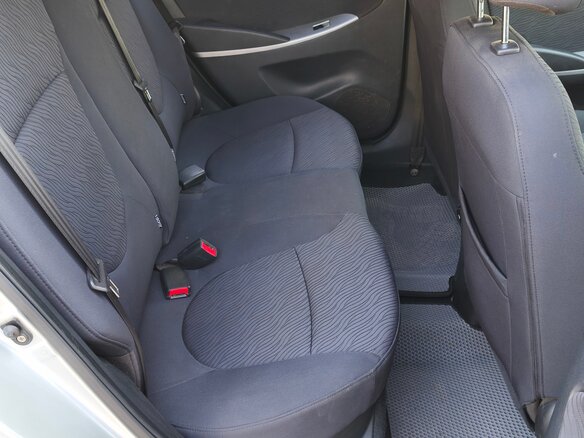 2011 Hyundai Solaris I, серебристый, 630000 рублей - вид 6