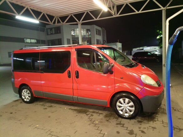 2008 Renault Trafic II Рестайлинг, красный, 1200000 рублей - вид 11