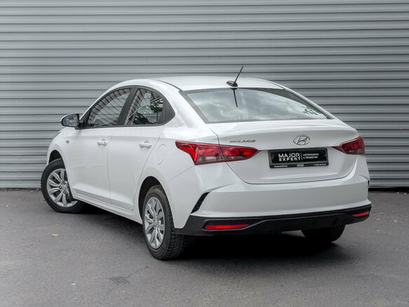 2022 Hyundai Solaris II Рестайлинг, белый, 1565000 рублей - вид 6