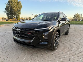 2023 Chevrolet Trax II, чёрный, 1955000 рублей, вид 1