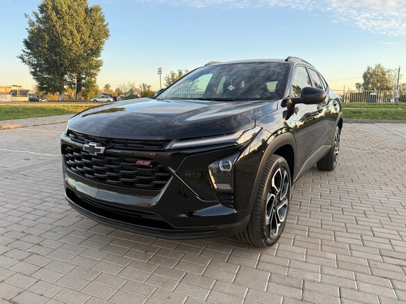2023 Chevrolet Trax II, чёрный, 1955000 рублей