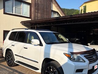 2012 Lexus LX 570 III Рестайлинг, белый, 5000000 рублей, вид 3