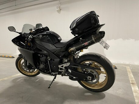 2009 Yamaha YZF-R1, чёрный, 1100000 рублей, вид 5