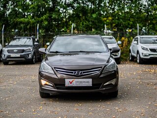 2014 Hyundai Solaris I Рестайлинг, коричневый, 875000 рублей, вид 3