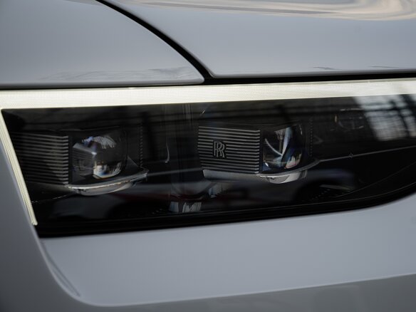 2026 Rolls-Royce Ghost Black Badge II Рестайлинг (Series II), серый, 60400000 рублей - вид 7