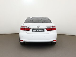 2016 Toyota Camry VII (XV50) Рестайлинг, белый, 1888000 рублей, вид 5