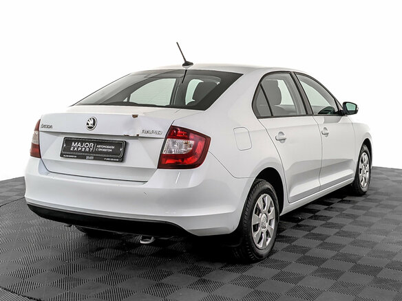 2018 Skoda Rapid I Рестайлинг, белый, 1100000 рублей - вид 4