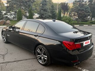 2011 BMW 7 серии 750i V (F01/F02/F04), чёрный, 1550000 рублей, вид 5
