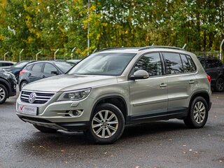 2011 Volkswagen Tiguan I Рестайлинг, белый, 930000 рублей, вид 1