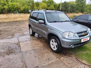 2015 Chevrolet Niva I Рестайлинг, серый, 750000 рублей, вид 5