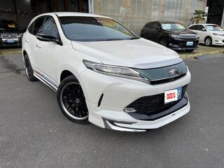 2018 Toyota Harrier III (XU60) Рестайлинг, белый, 2300000 рублей, вид 2
