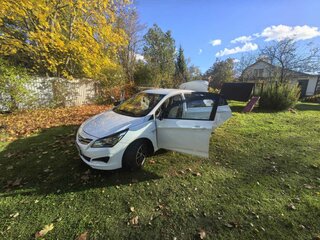 2016 Hyundai Solaris I Рестайлинг, белый, 600000 рублей, вид 1