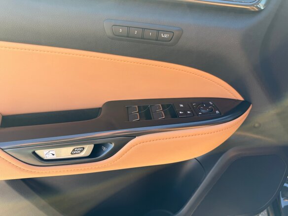 2021 Lexus NX 350 II, чёрный, 4000000 рублей - вид 30