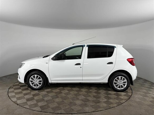 2019 Renault Sandero II Рестайлинг, белый, 790000 рублей - вид 7