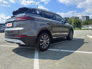 2023 Geely Atlas Pro, серый, 1950000 рублей, вид 3