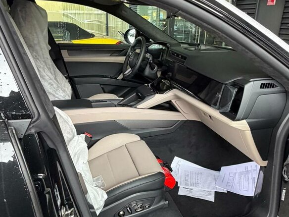 2026 Porsche Cayenne Turbo Electric IV, чёрный, 37500000 рублей - вид 1