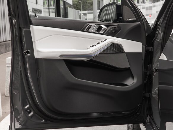 2025 BMW X7 40d I (G07) Рестайлинг, серый - вид 11
