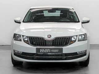 2019 Skoda Octavia III (A7) Рестайлинг, белый, 1600000 рублей, вид 2