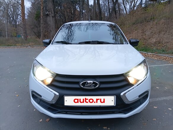 2020 Lada (ВАЗ) Granta I Рестайлинг, белый, 620000 рублей - вид 1