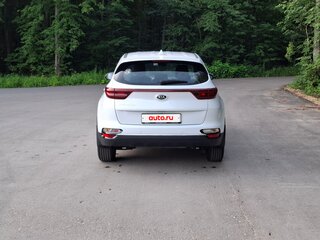 2021 Kia Sportage IV Рестайлинг, белый, 2895000 рублей, вид 5