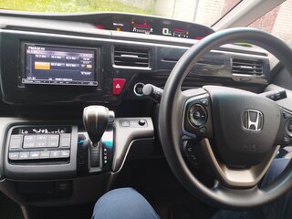 2018 Honda Stepwgn V Рестайлинг, серебристый, 1900000 рублей, вид 1