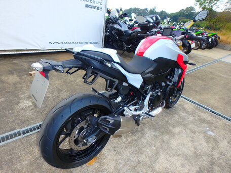 2020 BMW F 900 R, красный, 815000 рублей, вид 3