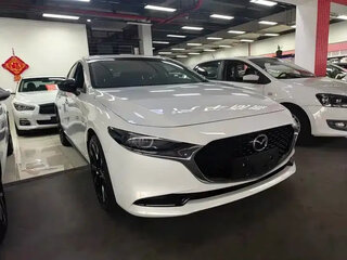 2025 Mazda 3 M Hybrid IV (BP), белый, 1650000 рублей, вид 3