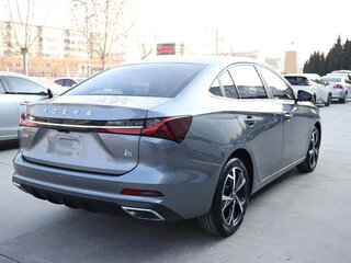 2023 Roewe i5 I Рестайлинг, серебристый, 1153000 рублей, вид 3