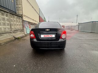 2014 Chevrolet Aveo II, чёрный, 610000 рублей, вид 4