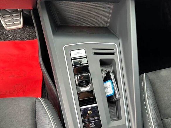 2023 Volkswagen Golf VIII, серый, 1740000 рублей - вид 16
