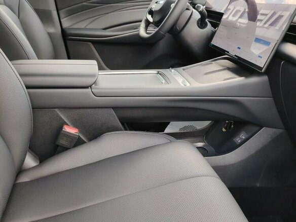 2026 Omoda C7, серый, 3099000 рублей - вид 10