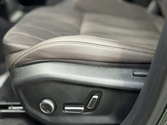 2026 Geely Monjaro I Рестайлинг 2 (China Market), зелёный, 4090000 рублей - вид 14